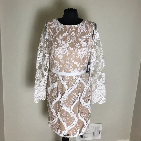 Marina lace summer dress from Nordstrom size 6 - Picture 4 of 10